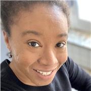 Docente di inglese e materie umanistiche mi offro anche per aiuto compiti. Scuole elementari e medie